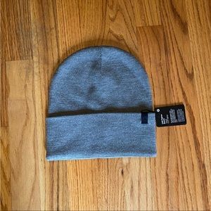 Lululemon chill fighter beanie